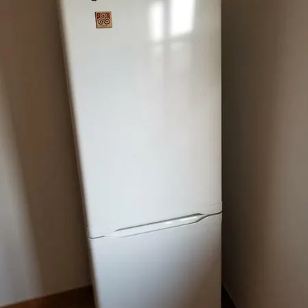 1 Precioso Apartamento, Bano Privado Y Cocina Office A Compartir Apartamento