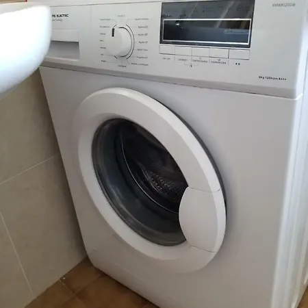 Apartamento 1 Precioso Apartamento, Bano Privado Y Cocina Office A Compartir *