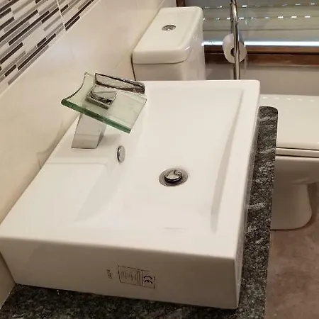 1 Precioso Apartamento, Bano Privado Y Cocina Office A Compartir * Nocedo do Val